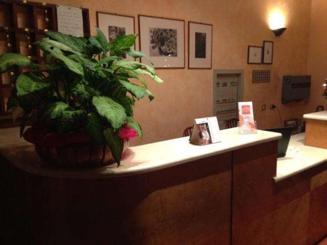 Albergo Ristorante La Scaiola Nuvolera Extérieur photo