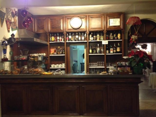 Albergo Ristorante La Scaiola Nuvolera Extérieur photo